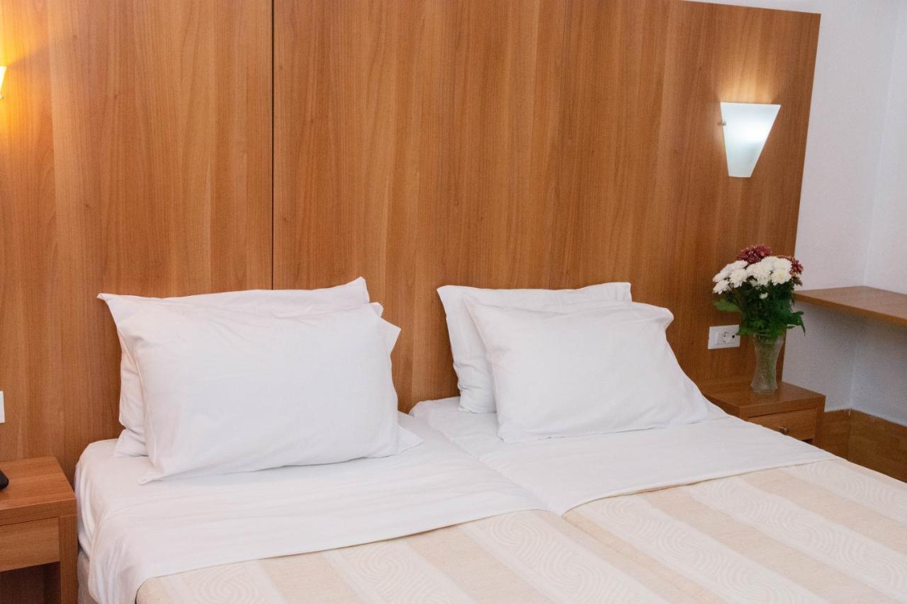 Leto Boutique Hotel อากรินิออน ภายนอก รูปภาพ